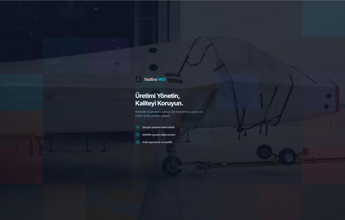 Üretim takip programı güvenli kullanıcı giriş paneli ve Redline MES sistem erişim ekranı.